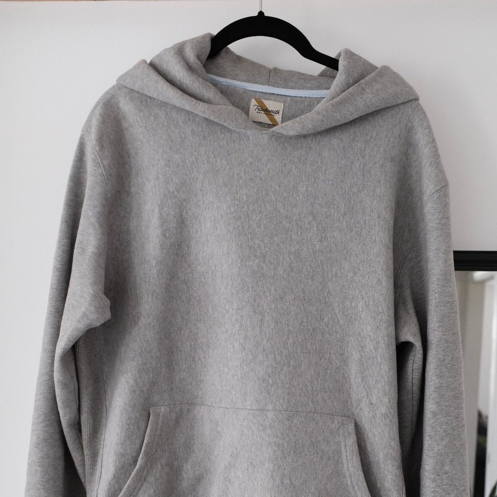 Tracksmith Trackhouse Sweatshirt Hoodie Size M